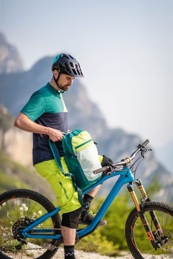 Eastendwardrobe.shop0c5b557e26 5