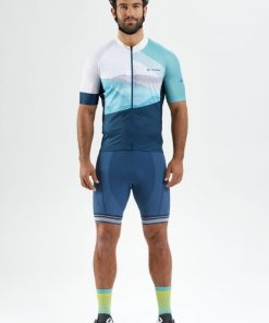 Eastendwardrobe.shop53b158eeb4 5