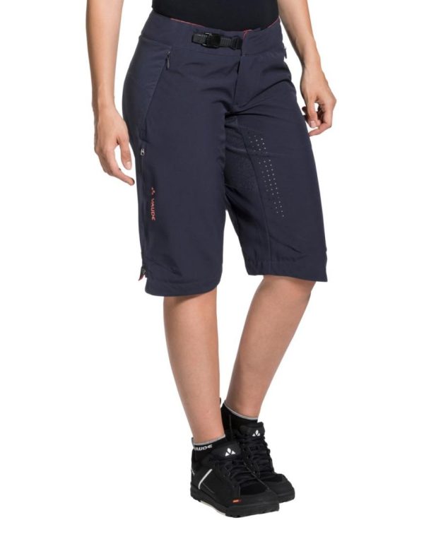 Eastendwardrobe.shopc7a8d20732 2